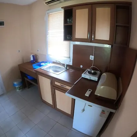 アパートホテル Dream ビテツ