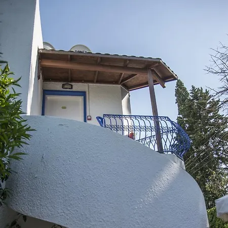 アパートホテル Dream ビテツ